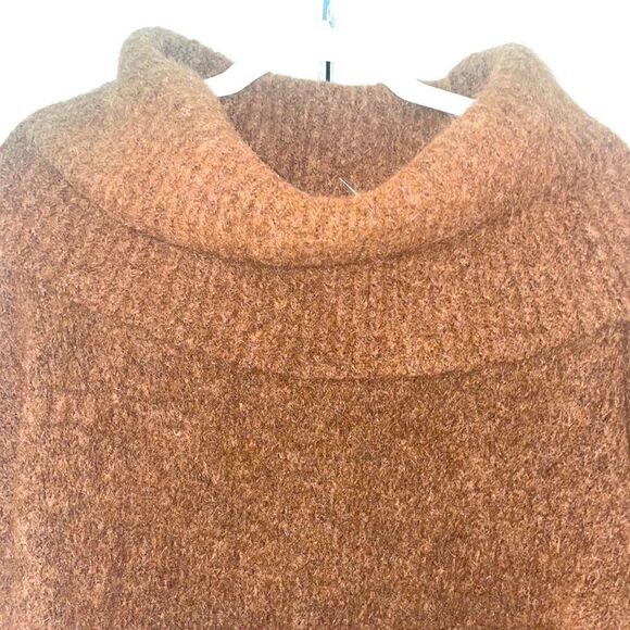 Banana Republic Alpaca blend sweater - Picture 2 of 7
